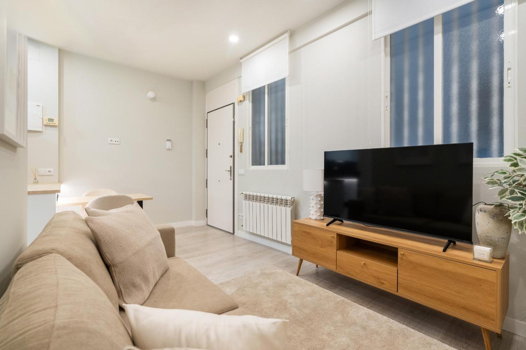 Apartamento Reformado En Metro Ibiza Alquiler Temporal Madrid Extérieur photo