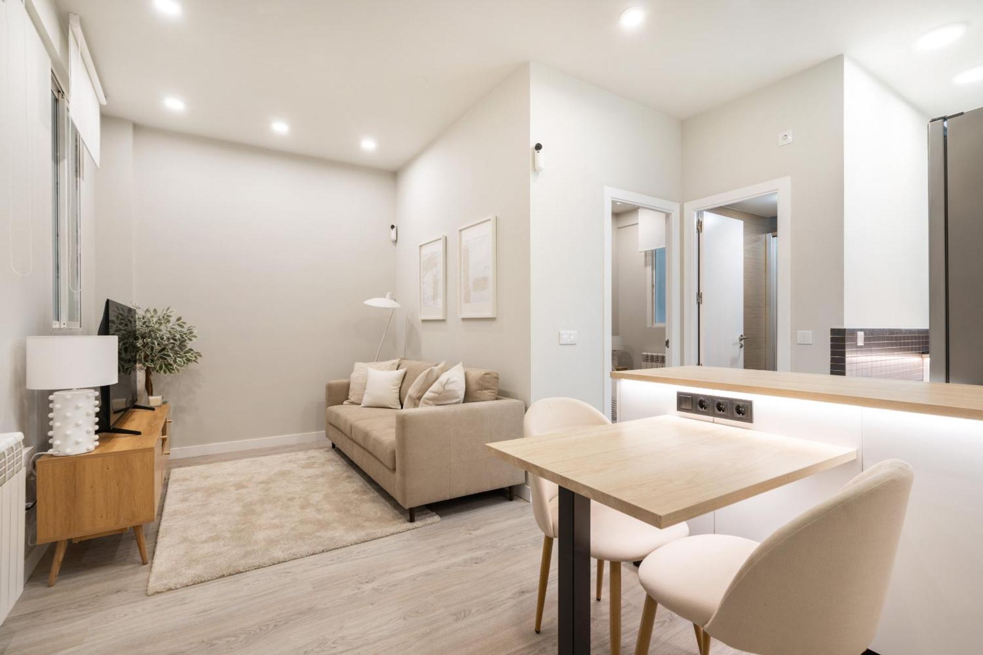 Apartamento Reformado En Metro Ibiza Alquiler Temporal Madrid Extérieur photo