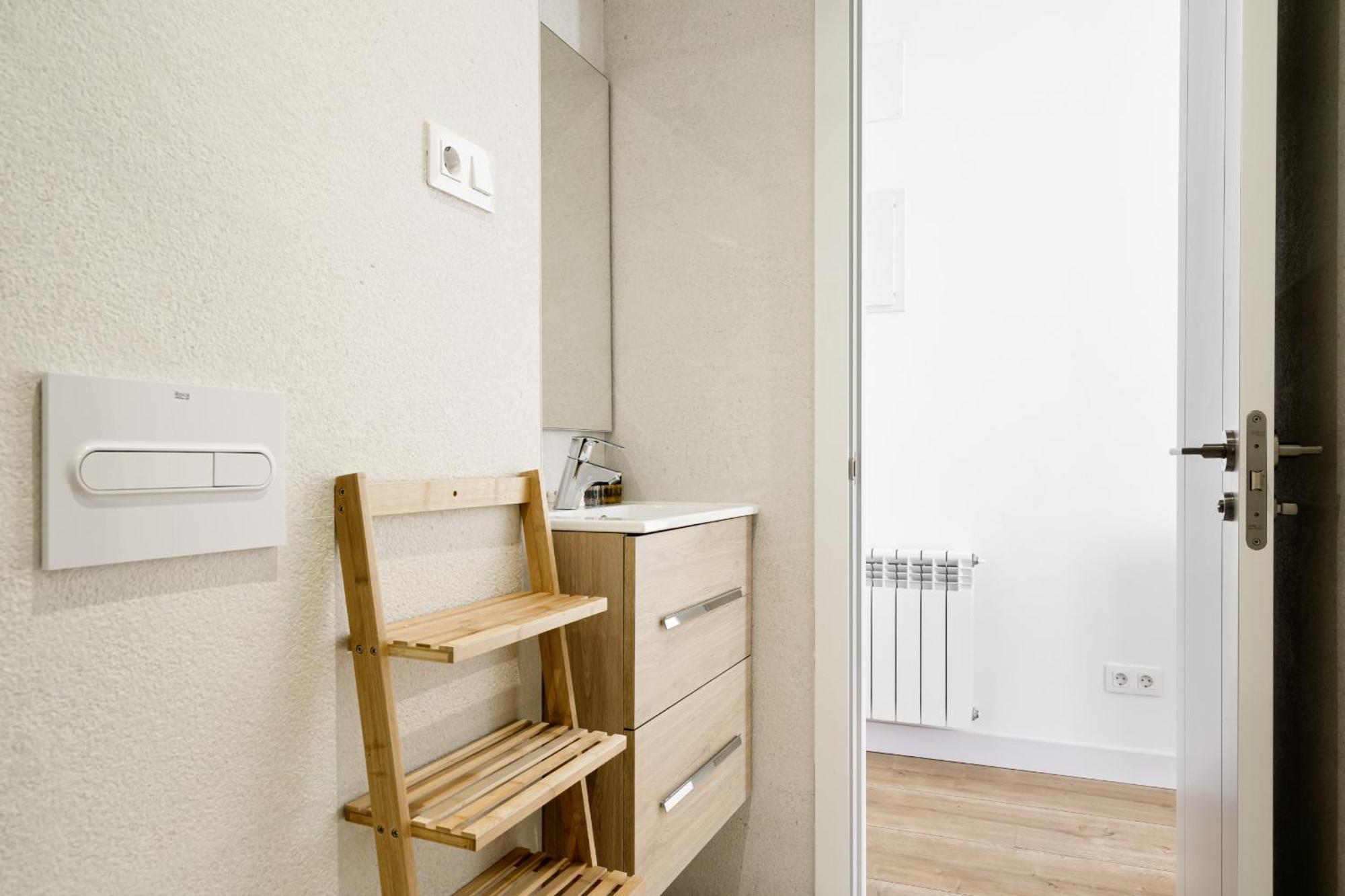 Apartamento Reformado En Metro Ibiza Alquiler Temporal Madrid Extérieur photo