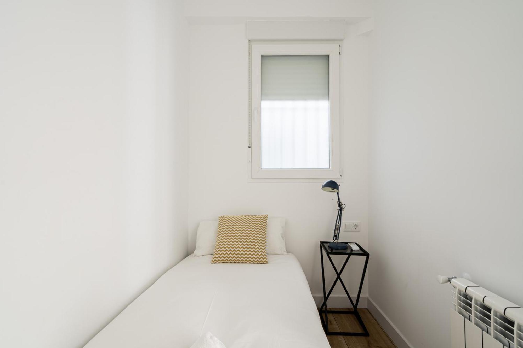 Apartamento Reformado En Metro Ibiza Alquiler Temporal Madrid Extérieur photo