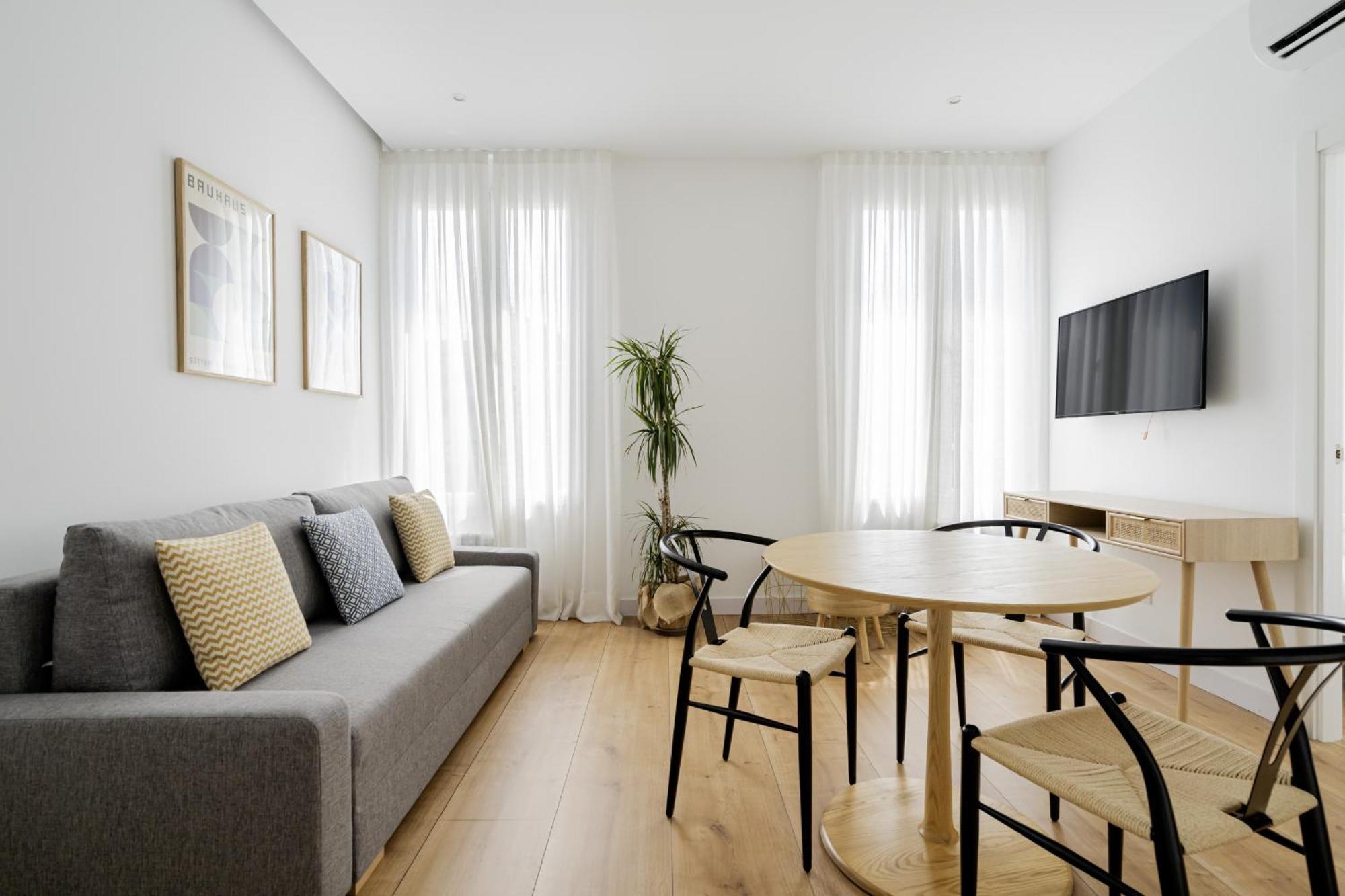 Apartamento Reformado En Metro Ibiza Alquiler Temporal Madrid Extérieur photo